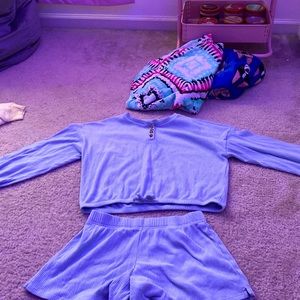 Light blue set